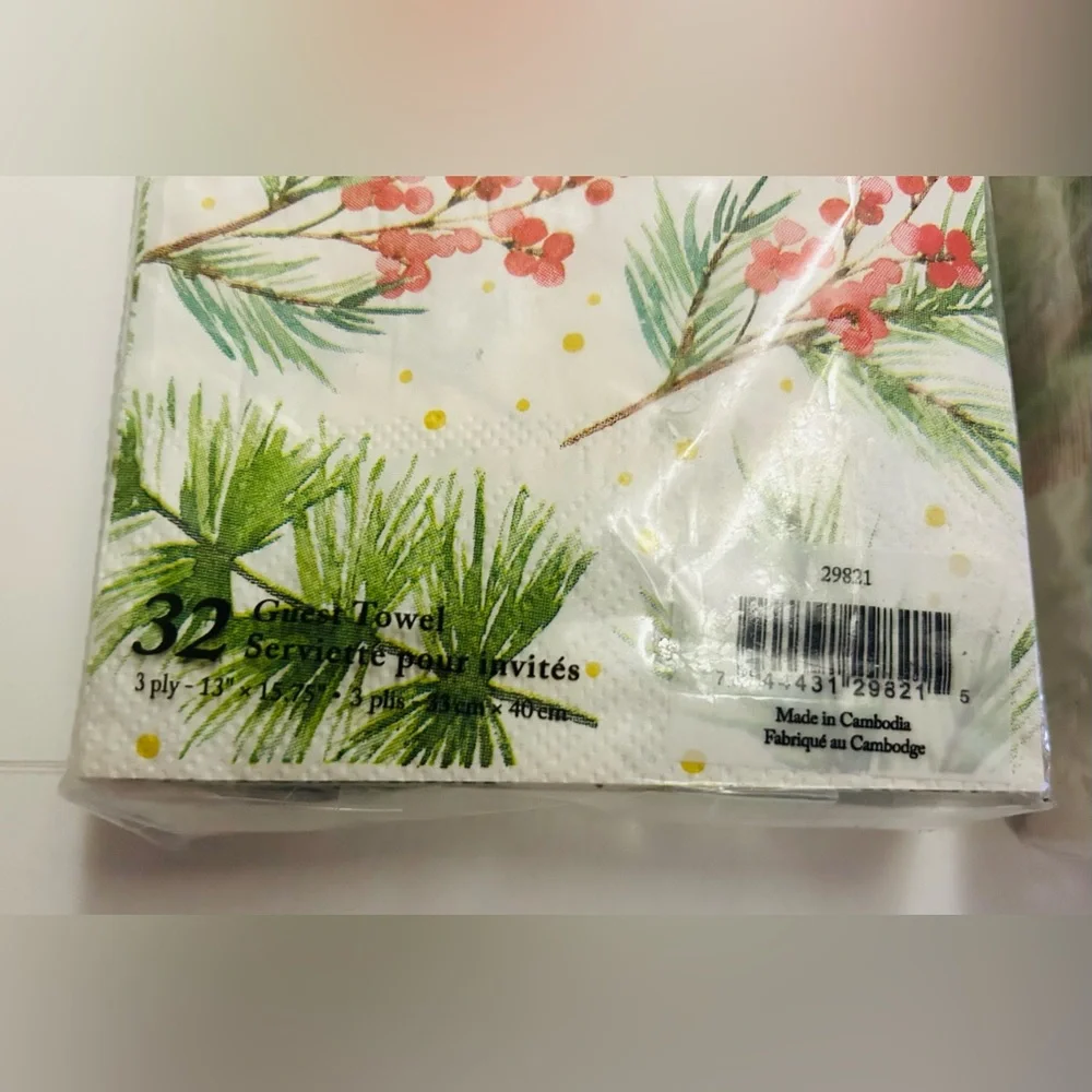 New Lady Jayne 136 Pieces Christmas Plates Napkins Guest Towels Cambodia 5 Piece